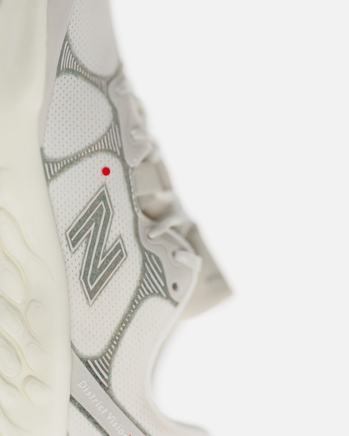 DV + NB Trail Shoe 2024, Bone, image 9 of 13